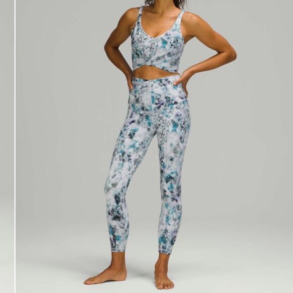 Lululemon Unlimit High-Rise Tight 25"
Kaleidofloral Multi - Picture 1 of 10